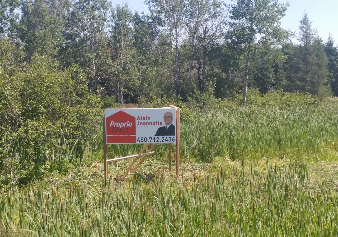 Terrain à vendre - 520 Boul. St-Francois, Mont-Laurier, J0W 1H0