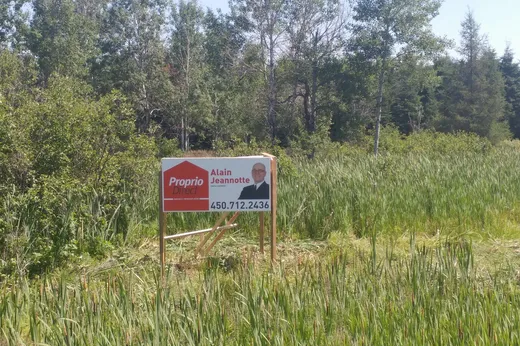 Terrain à vendre - 520 Boul. St-Francois, Mont-Laurier, J0W1H0