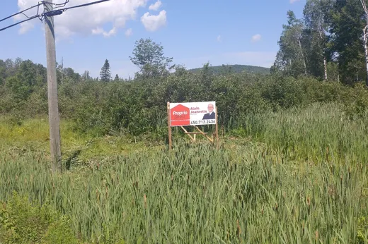 Terrain à vendre - 520 Boul. St-Francois, Mont-Laurier, J0W1H0