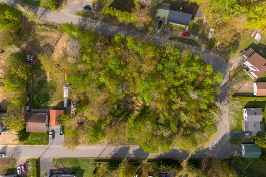 Land for Sale -  Rue de la Colline, Grandes-Piles, G0X 1H0