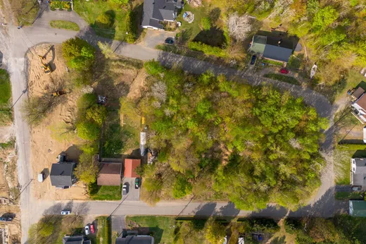 Land for Sale -  Rue de la Colline, Grandes-Piles, G0X 1H0