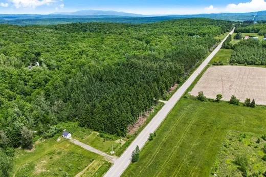 Terrain à vendre - Route 210 Route 210, Saint-Isidore-de-Clifton, J0B2X0