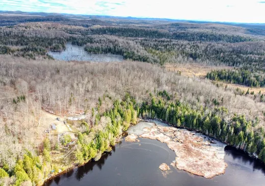 Terrain à vendre -  Ch. du Lac-Tremblant, Saint-Émile-de-Suffolk, J0V 1Y0