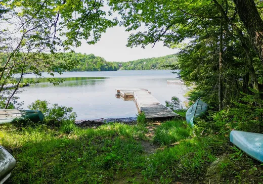 Terrain à vendre -  Ch. de la Baie-du-Lac, Saint-Sauveur, J0R 1R1