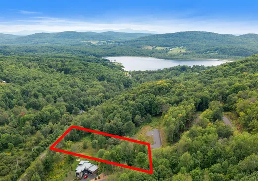 Land for Sale -  Ch. de Gaspé, Bromont, J2L 2P7