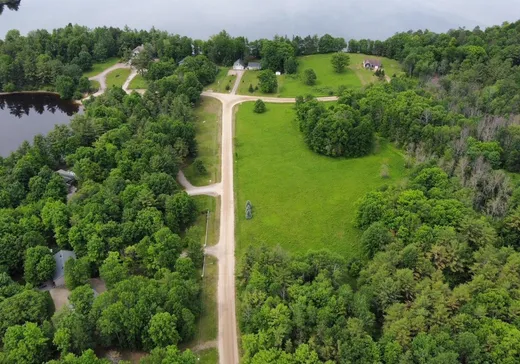 Terrain à vendre -  Ch. de la Baie, Ile Du Grand-Calumet, J0X 1J0