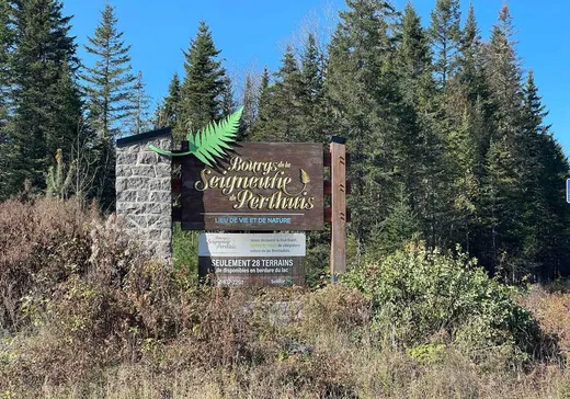 Terrain à vendre - 45 Ch. du Gouverneur-Duquesne, Saint-Augustin-de-Desmaures, G3A 3A0