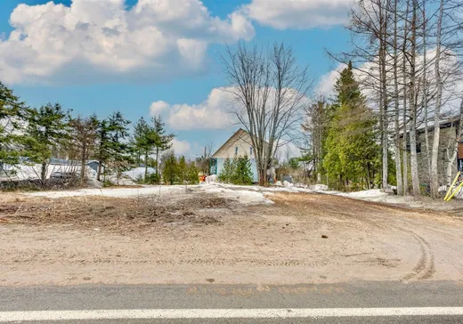 Terrain à vendre - 428 Boul. Jacques-Cartier, Shannon, G3S 1G4