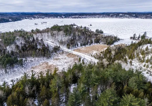 Terrain à vendre -  Mtée du Lac, Gatineau, J0X 1Z0