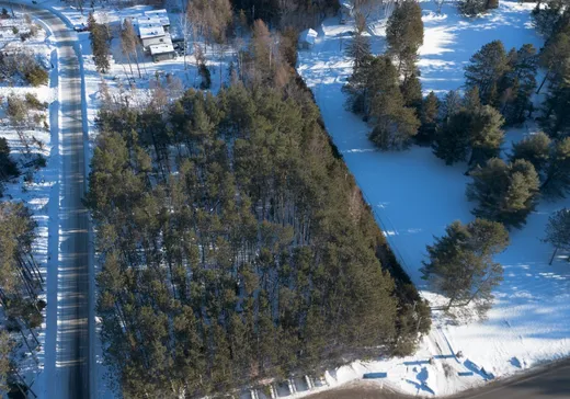 Terrain à vendre -  Ch. des Basques, Saint-Sauveur, J0R 1R7