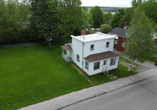 Land for Sale -  Rue Victoria, Lac-Mégantic, G6B 1R9