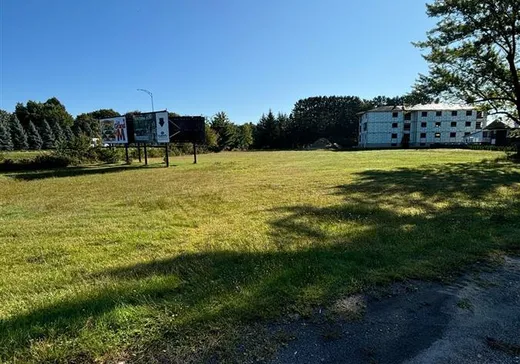 Terrain à vendre - 1305 Boul. Jutras O., Victoriaville, G6P 9W5