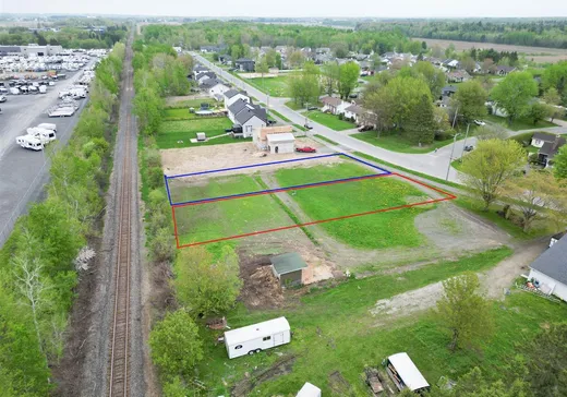 Terrain à vendre -  Rue Guèvremont, St-Cyrille-De-Wendover, J1Z 1H9