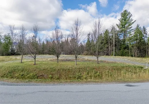 Terrain à vendre - 3239 Rue des Sous-Bois, Sherbrooke, J1N 0H7