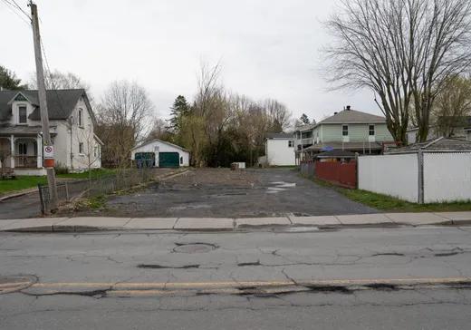Terrain à vendre - 565 Rue St-Paul, Farnham, J2N 2K2