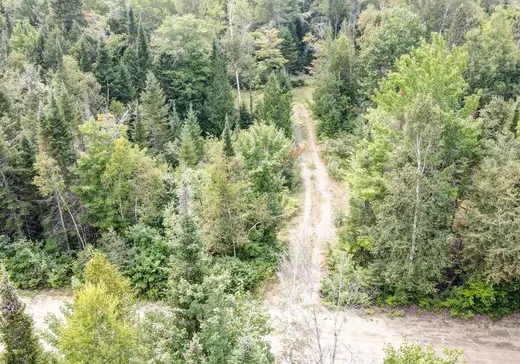 Terrain à vendre -  Av. de Monaco, Chertsey, J0K 3K0