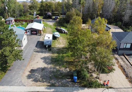 Terrain à vendre - 390 Rue de l'Église, Sept-Îles, G0G 0B6