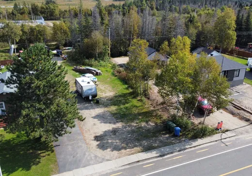 Terrain à vendre - 390 Rue de l'Église, Sept-Îles, G0G 0B6