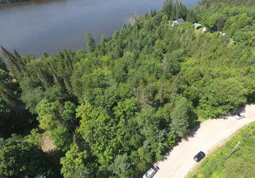 Terrain à vendre - 2192 Ch. de l'Aubergiste, Mont-Laurier, J9L 3G7