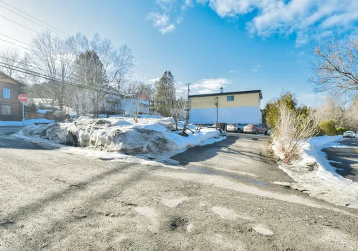 Terrain à vendre - Rue St-Josep Rue St-Joseph, Sainte-Adèle, J8B 1G5