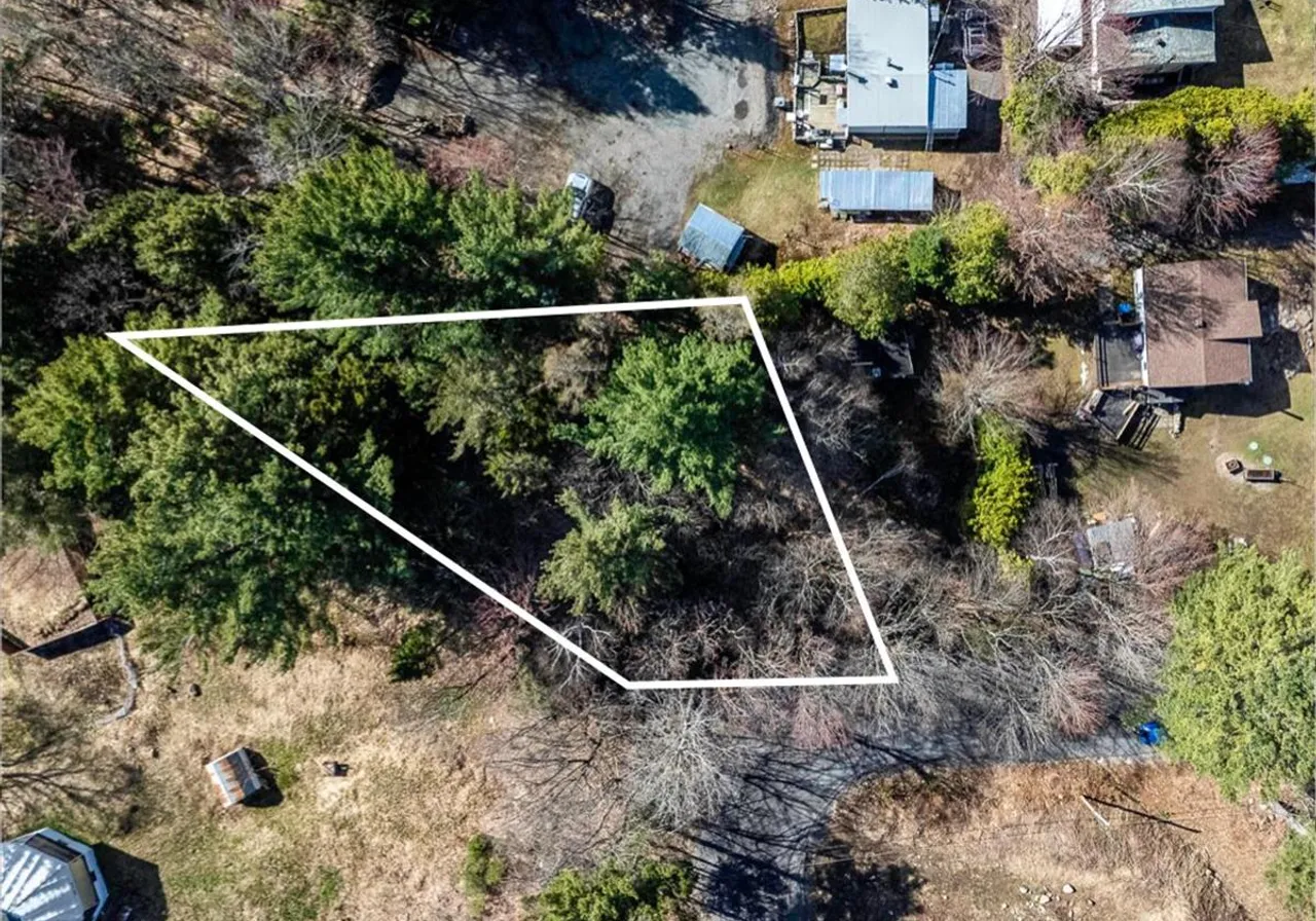 Land for Sale -  Rue Julien, Bellefeuille, J5L 2N5