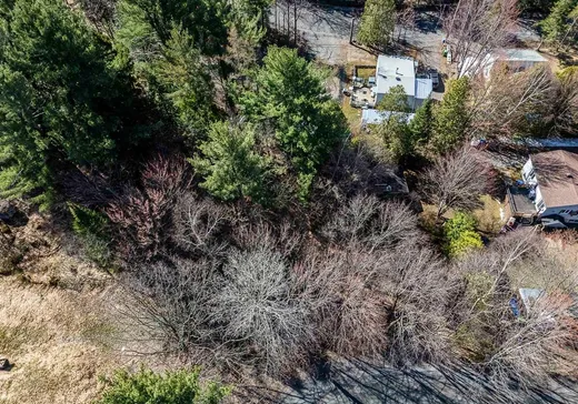 Land for Sale -  Rue Julien, Bellefeuille, J5L 2N5