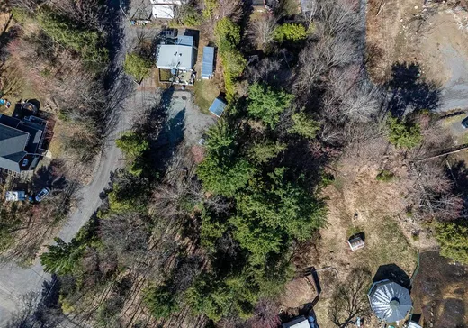 Land for Sale -  Rue Julien, Bellefeuille, J5L 2N5