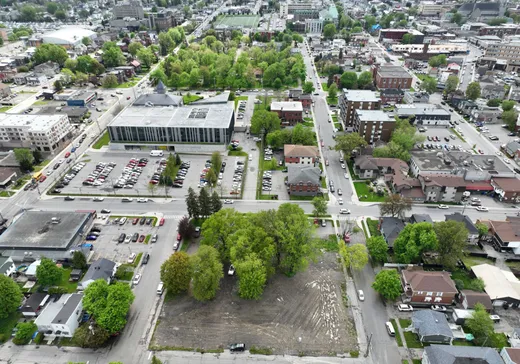 Terrain à vendre -  Rue St-Jean-Baptiste, Salaberry-de-Valleyfield, J6T 1Z9