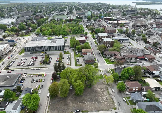 Terrain à vendre -  Rue St-Jean-Baptiste, Salaberry-de-Valleyfield, J6T 1Z9
