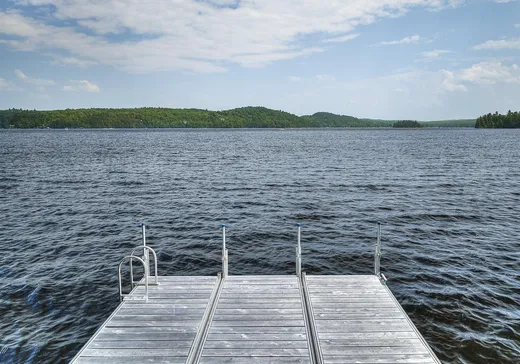 Terrain à vendre - 200 Rue de la Rive, Valcourt, J0E 1Y0