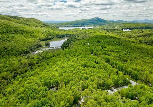 Terrain à vendre - 12 Place de la Réserve, Eastman, J0E1P0