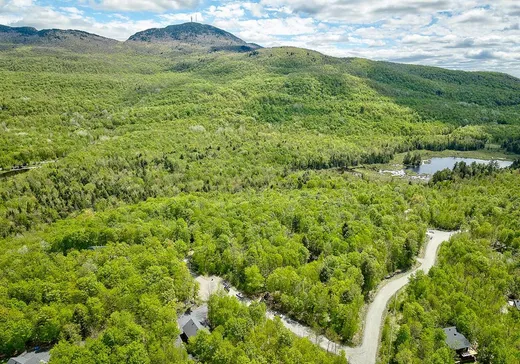 Terrain à vendre - 12 Place de la Réserve, Eastman, J0E 1P0