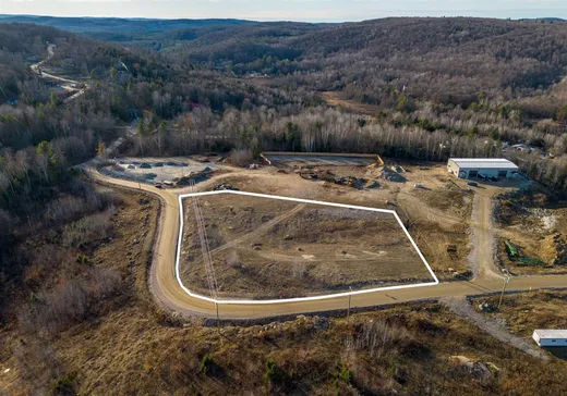 Terrain à vendre - 25 Ch. Industriel, Val-des-Monts, J8N 4B3