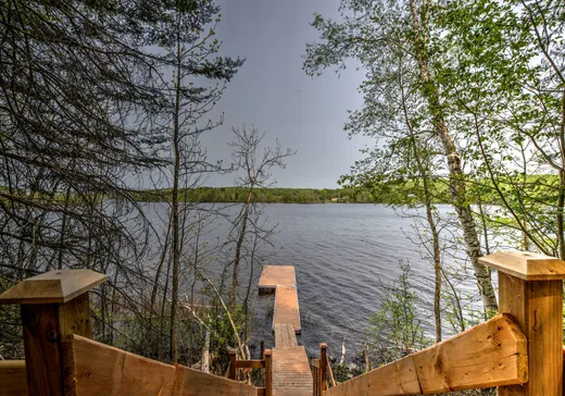 Terrain à vendre - 28 Ch. du Tour-du-Lac, Ste-Anne-Des-Lacs, J0W 1V0