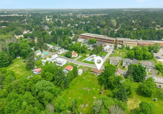 Terrain à vendre - 40A Rue Élisabeth, Bedford, J0J 1A0