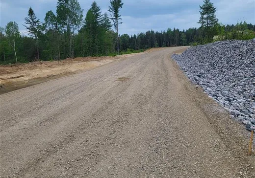 Terrain à vendre -  Boul. Des Ruisseaux, Mont-Laurier, J9L0H6