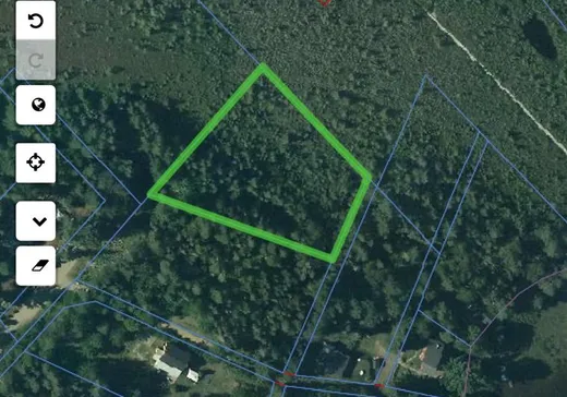 Land for Sale -  Rue des Martres, Sainte-Marguerite-du-Lac-Masson, J0T 1L0