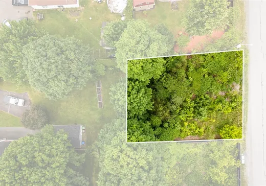 Land for Sale - 410 Rue des Cimes, Granby, J2H 2T9