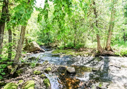 Terrain à vendre - 13 Rue Villeneuve, St-Hippolyte, J8A 2C5