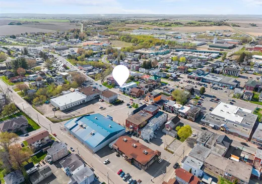 Land for Sale - 460 Av. St-Laurent, Louiseville, J5V 1K5