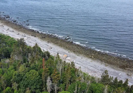 Land for Sale -  Route 132 E., Grosses-Roches, G0J 1K0