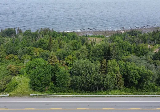 Land for Sale -  Route 132 E., Grosses-Roches, G0J 1K0