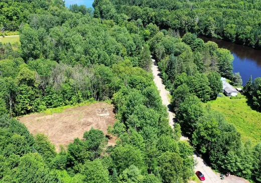 Land for Sale -  Ch. de la Rouge, Huberdeau, J0T 1G0