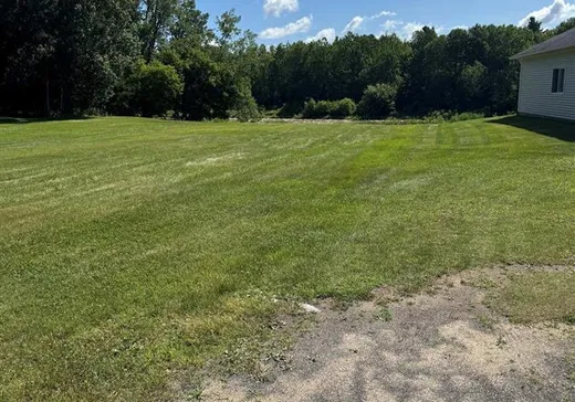 Terrain à vendre - 101 Rue Principale, Sainte-Clotilde-de-Horton, J0A 1H0