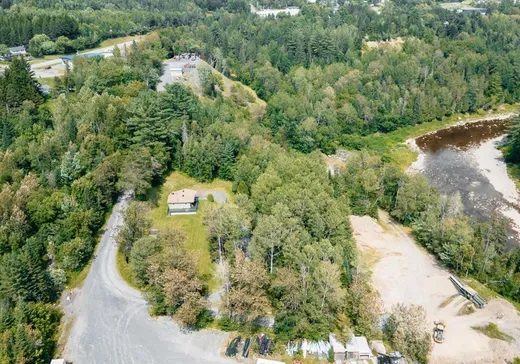 Terrain à vendre - 18970 Av. Donovan, Montréal (Centreville), G5Y5B8