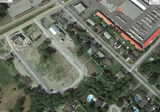 Land for Sale - 825 Carré Albany-Tétrault, Laval (Sainte-Dorothee), H1N 1N1