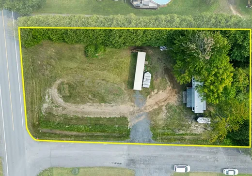 Terrain à vendre - 50 Rue Edmond, St-Nicephore, J2A 3G6