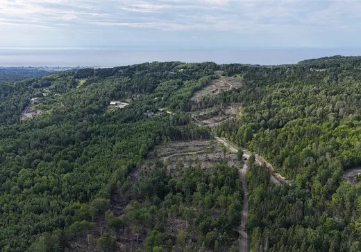 Land for Sale - 1 Route Lavoie, Sainte-Anne-des-Monts, G4V 2V7