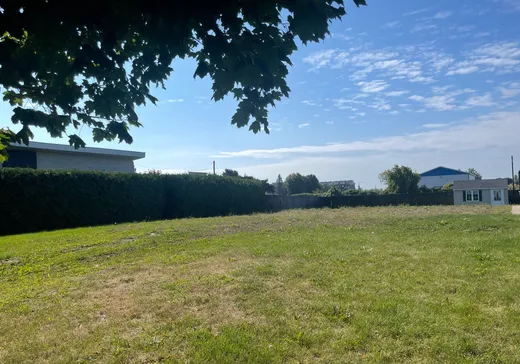 Terrain à vendre -  Rue St-Louis O., Saint-Rémi, J0L2L0