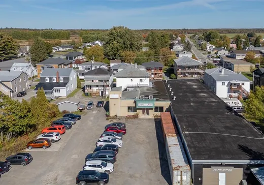 Land for Sale - 1017 Av. Principale, Saint-Marc-des-Carrières, G0A 4B0